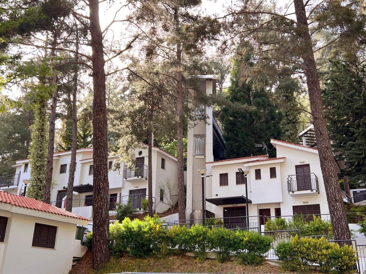 Poed Residences Platres Esterno foto